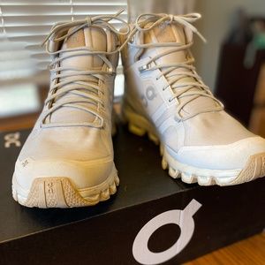 On Running Cloudrock Women’s Hiking Boots Size 9.5